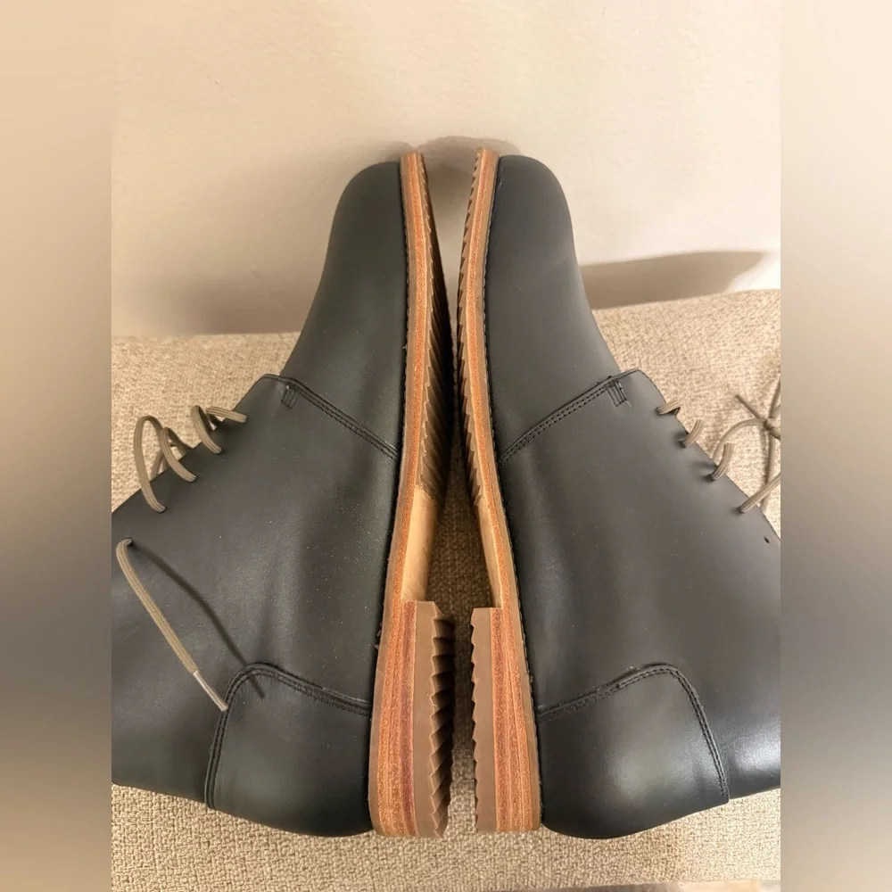 NISOLO EVERYDAY CHUKKA BOOT BLACK